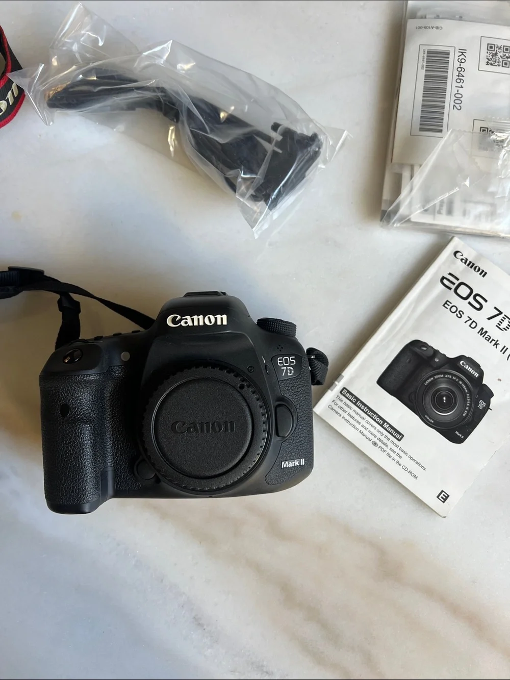 Canon EOS 7D Mark II 20.2MP Digital SLR Camera Black (Body Only) (In Box)